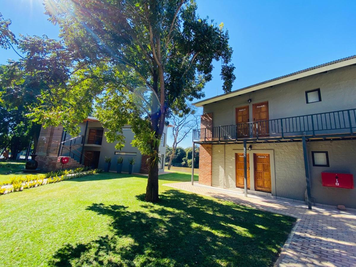 Letaba Junction Lodge Letsitele ภายนอก รูปภาพ