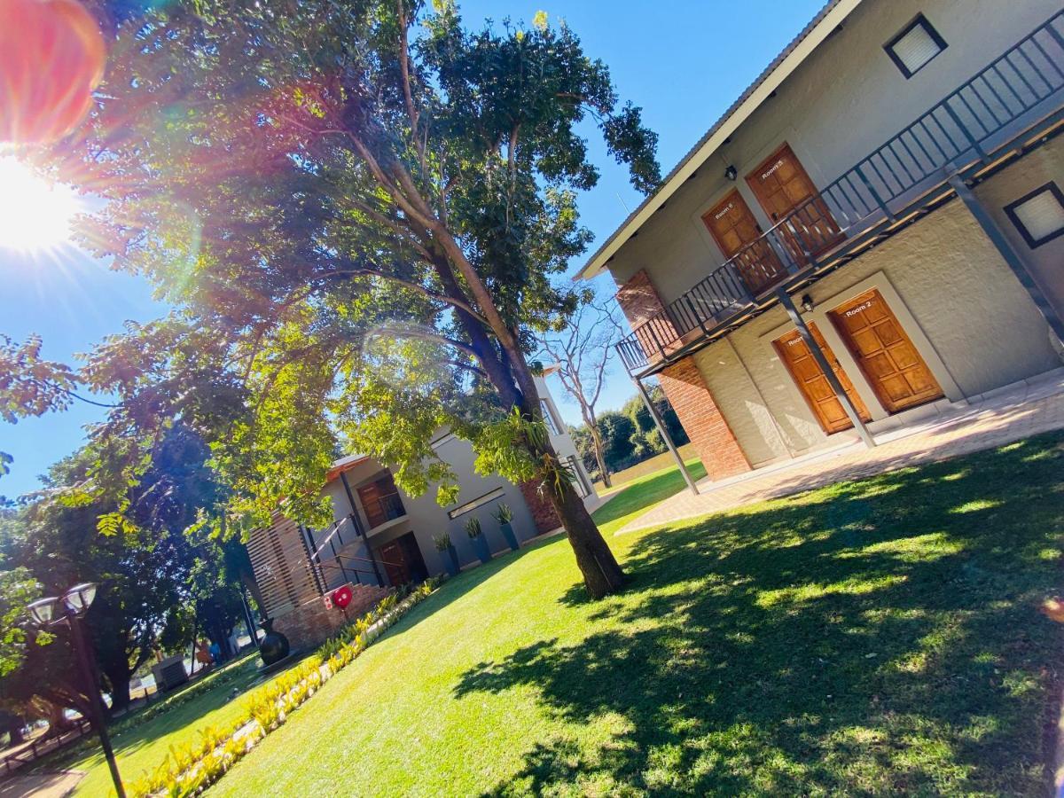 Letaba Junction Lodge Letsitele ภายนอก รูปภาพ