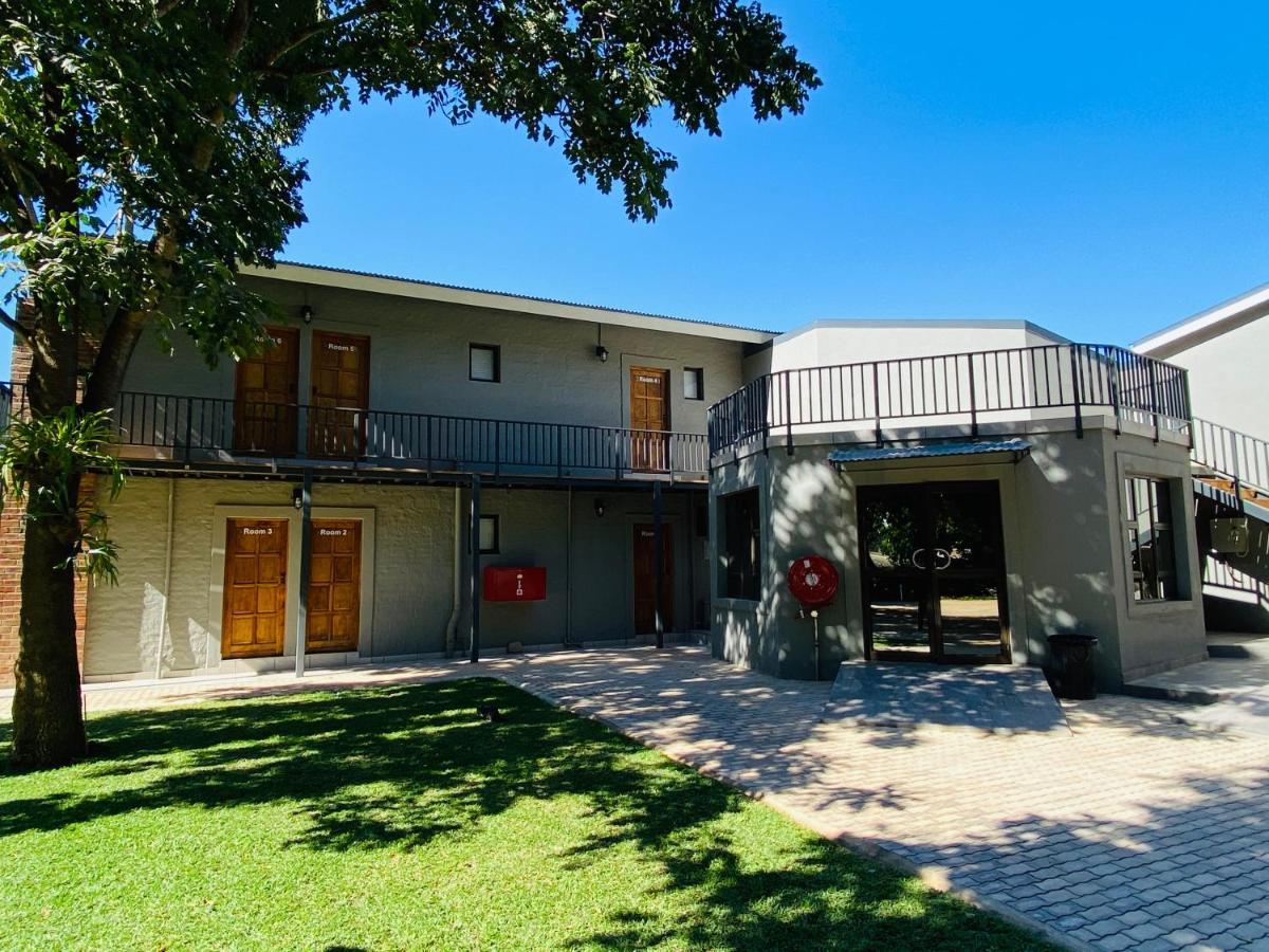 Letaba Junction Lodge Letsitele ภายนอก รูปภาพ