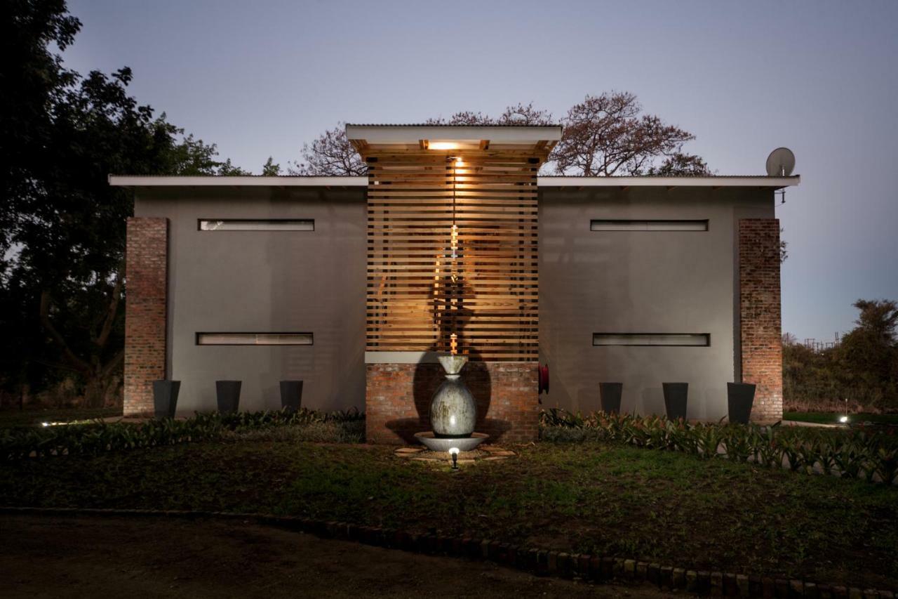 Letaba Junction Lodge Letsitele ภายนอก รูปภาพ