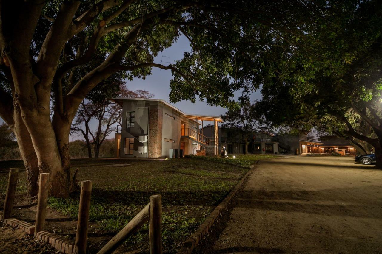 Letaba Junction Lodge Letsitele ภายนอก รูปภาพ