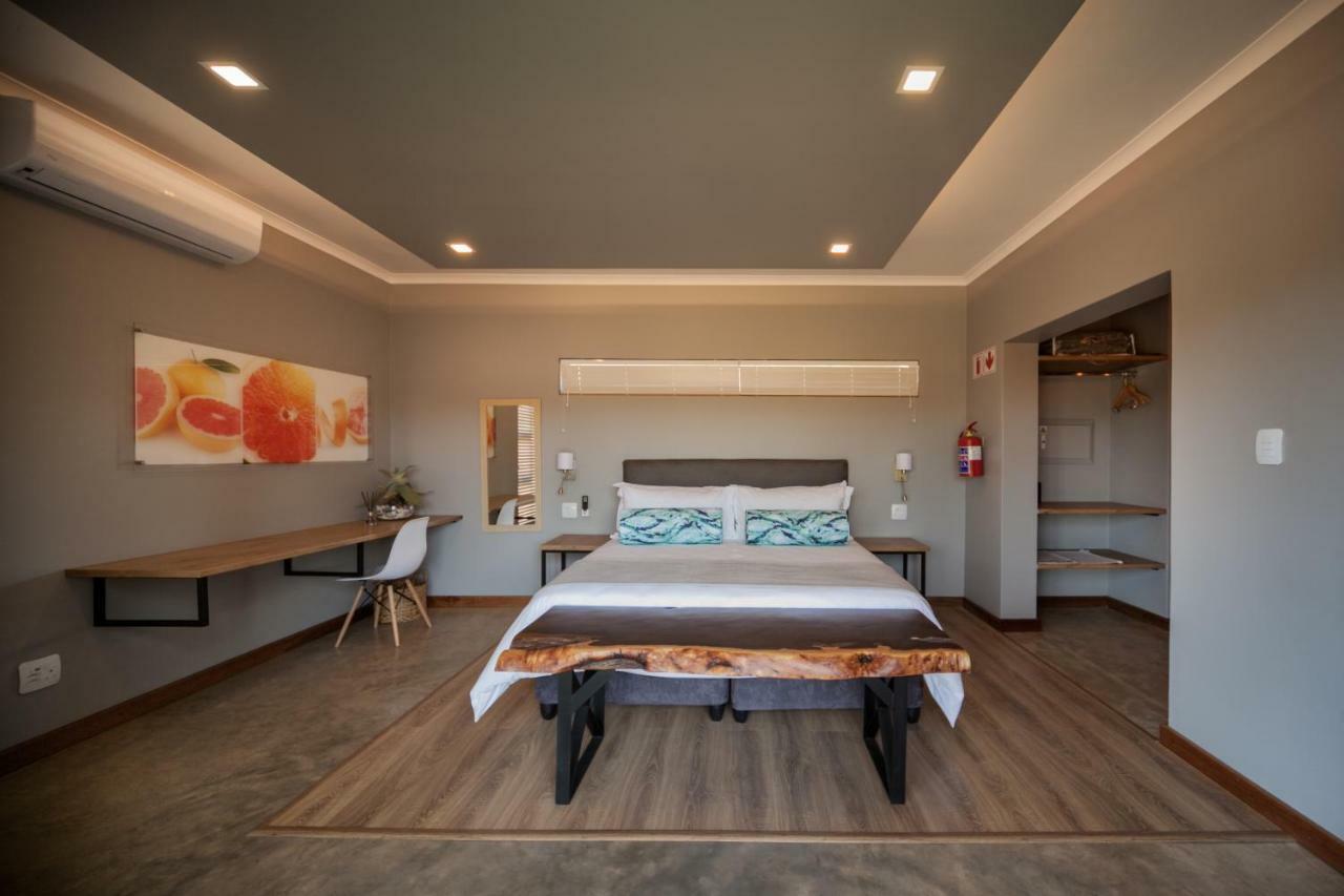 Letaba Junction Lodge Letsitele ภายนอก รูปภาพ
